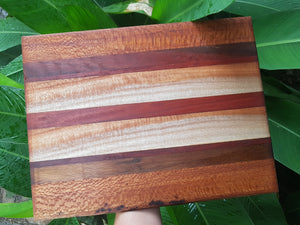 Timber cutting/serving board