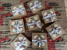 Load image into Gallery viewer, Gift Hamper/body
