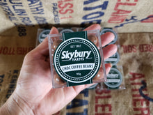 Load image into Gallery viewer, Chocolate coated coffee beans/Skybury 95g
